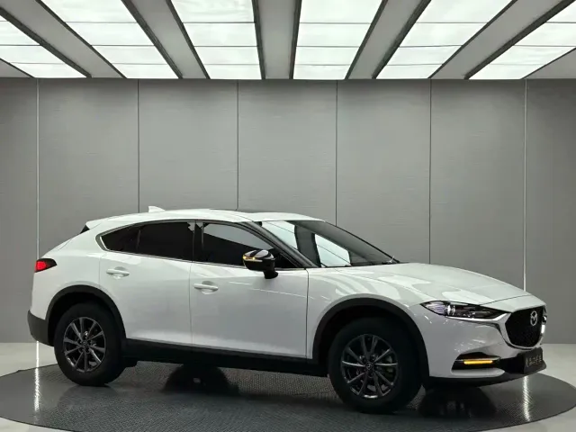 Mazda CX-4 — Фото автомобиля 6