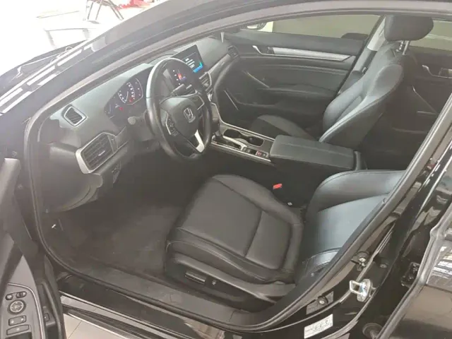 Honda Accord — Фото автомобиля 15