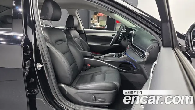 Hyundai Grandeur New — Фото автомобиля 17