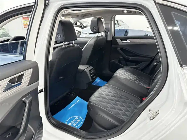 Volkswagen Sagitar — Фото автомобиля 28