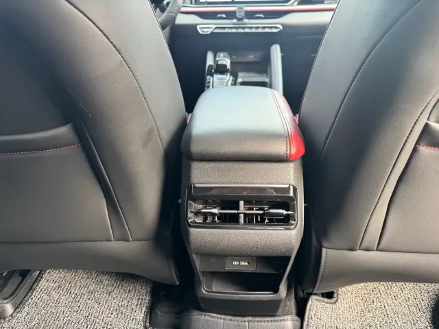 Geely Binyue — Фото автомобиля 20