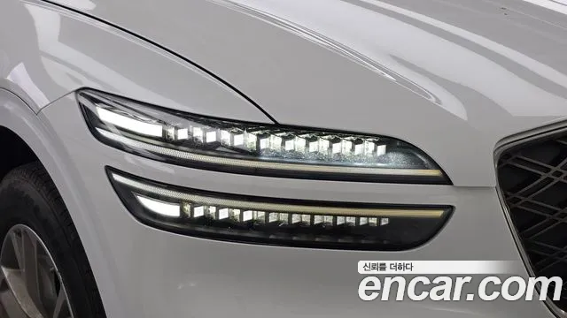 Genesis GV70 — Фото автомобиля 7