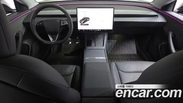 Tesla Model 3 — Фото автомобиля 10