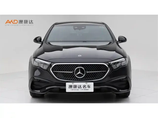 Mercedes-Benz E-Class — Фото автомобиля 2