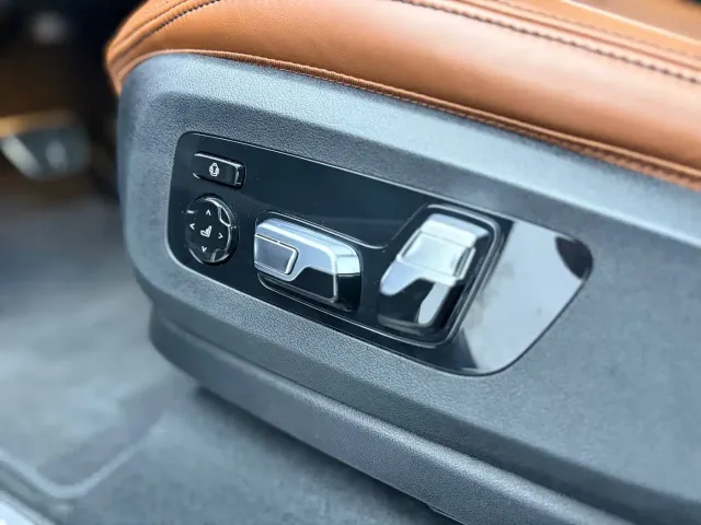 BMW X7 — Фото автомобиля 21