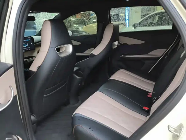 BYD Dolphin — Фото автомобиля 16