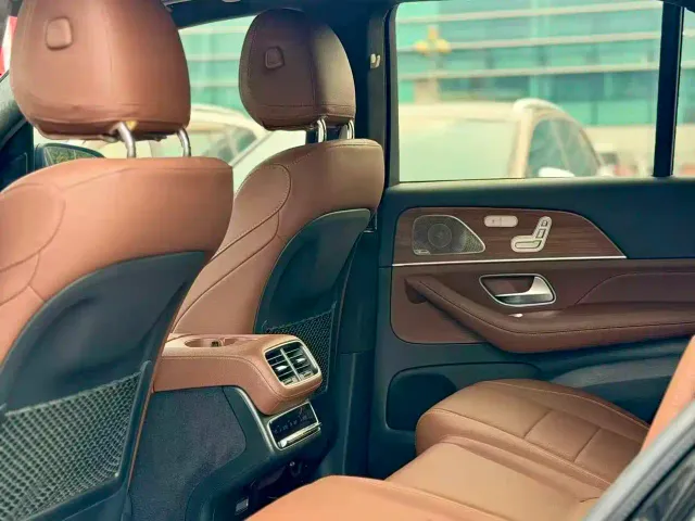 Mercedes-Benz GLE-Class — Фото автомобиля 12