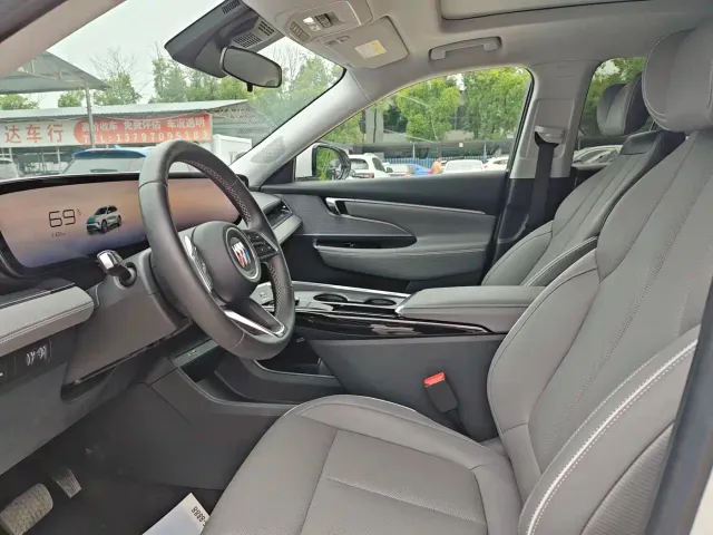 Buick E5 — Фото автомобиля 8