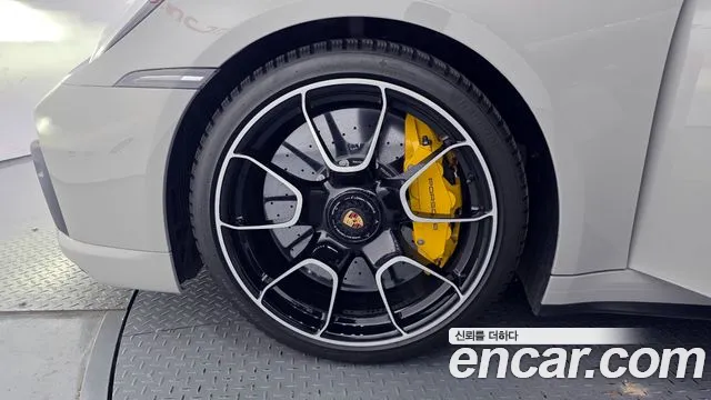 Porsche 911 Turbo S Кабриолет — Фото автомобиля 5