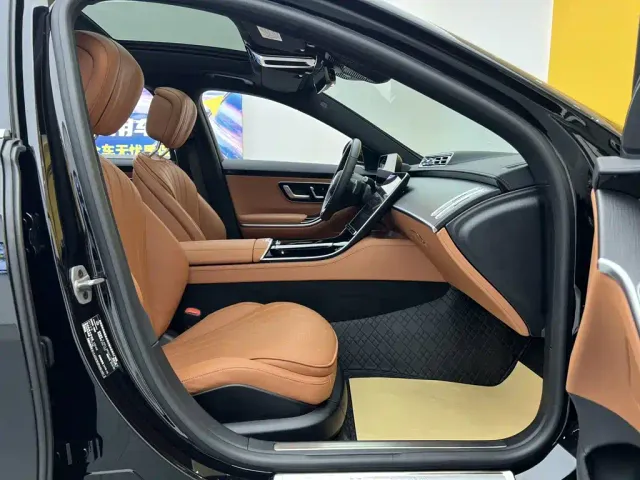 Mercedes-Benz S-Class — Фото автомобиля 18