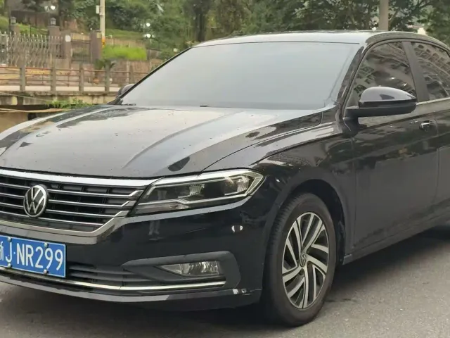 Фотография автомобиля — Volkswagen Lavida