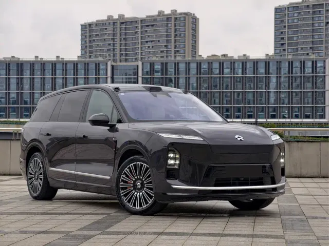Nio ES8 — Фото автомобиля 3