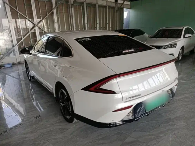Wuling Starlight — Фото автомобиля 4