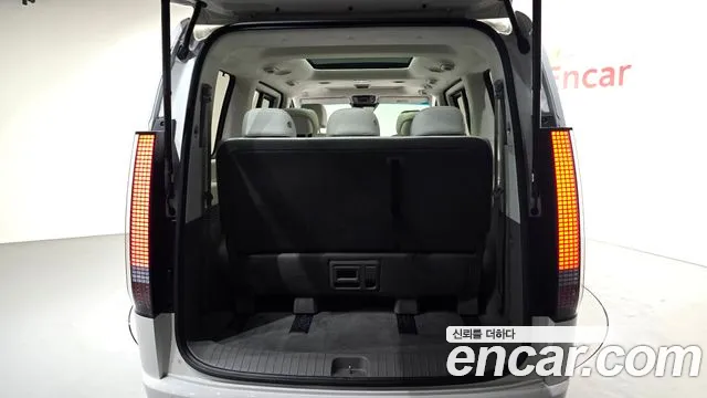 Hyundai Staria Staria 4WD Lounge 7 мест — Фото автомобиля 20