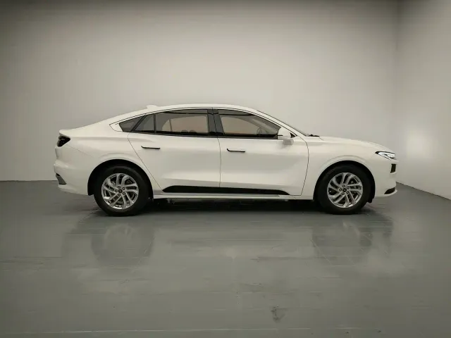 Ford Mondeo — Фото автомобиля 8
