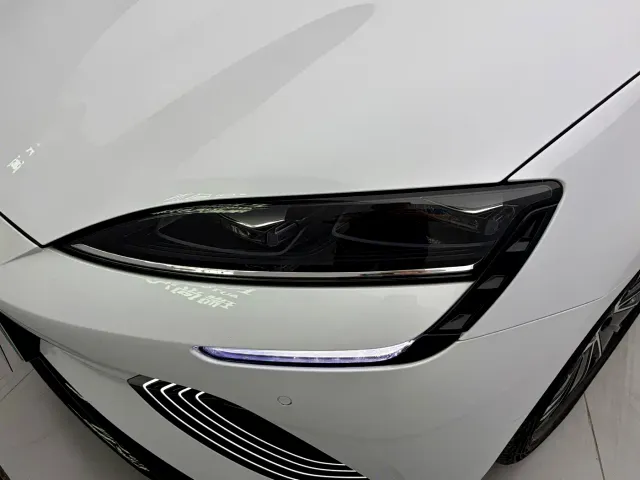 BYD Seal — Фото автомобиля 6