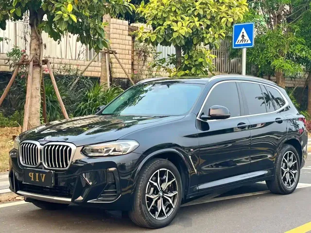Фотография автомобиля — BMW X3