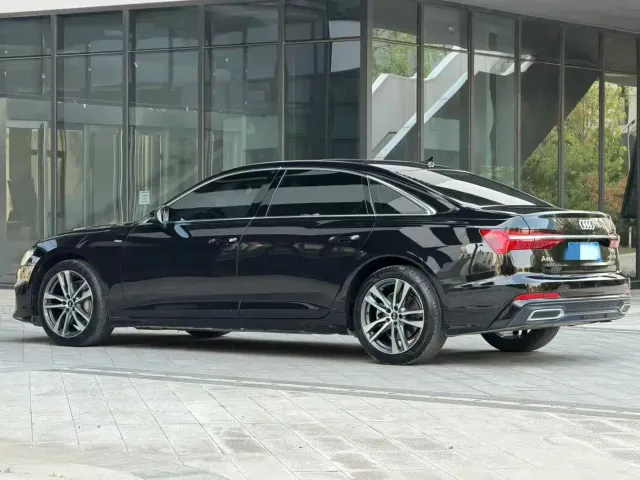 Audi A6L — Фото автомобиля 6