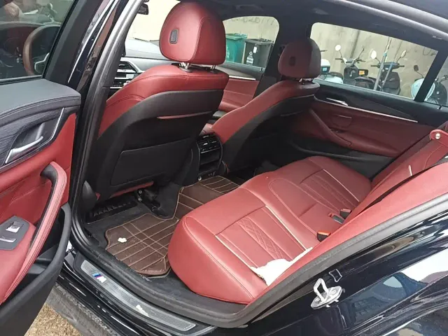 BMW 5 Series — Фото автомобиля 5