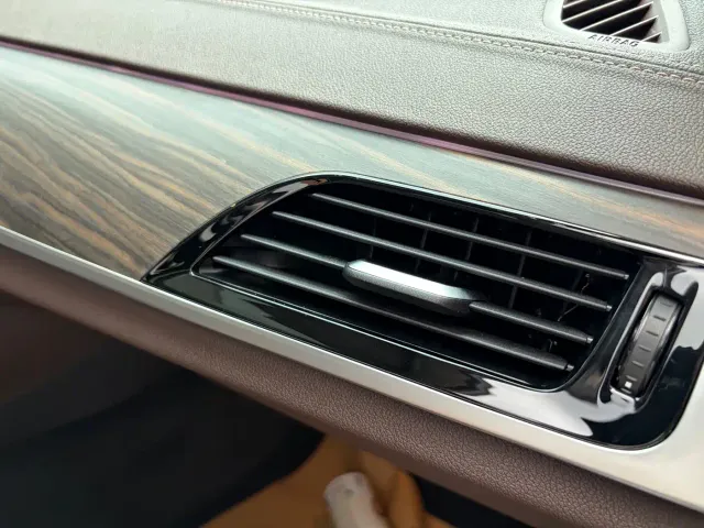 BMW 5 Series — Фото автомобиля 30
