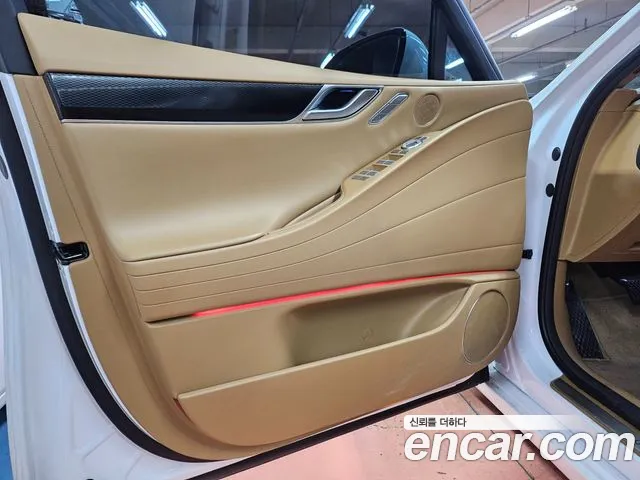 Genesis G80 RG3 — Фото автомобиля 9