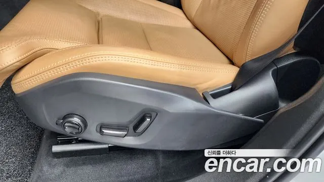 Вольво XC60 — Фото автомобиля 20