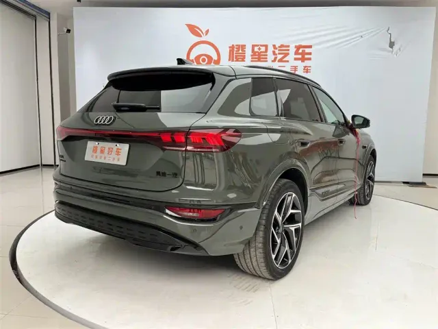 Audi Q6L e-tron — Фото автомобиля 5
