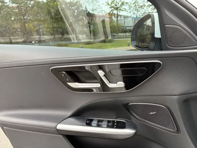 Mercedes-Benz C-Class — Фото автомобиля 13
