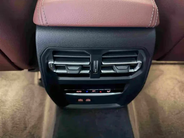 BMW 3 Series — Фото автомобиля 12