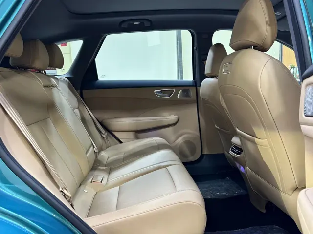 Shangjie SUV — Фото автомобиля 9