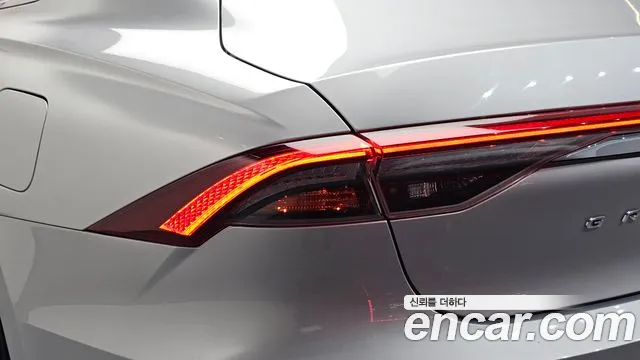 Hyundai Grandeur New — Фото автомобиля 8