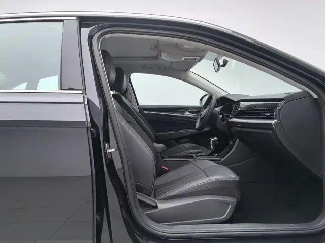 Volkswagen Passat — Фото автомобиля 23