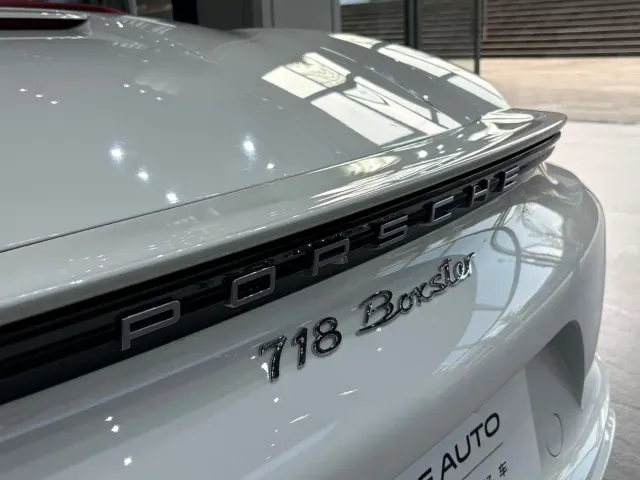 Porsche 718 — Фото автомобиля 11