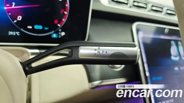 Mercedes-Benz S-Class — Фото автомобиля 8