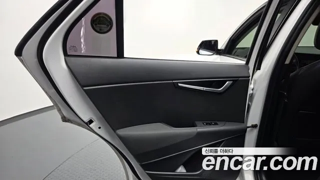 Kia Niro The All New Niro Signature — Фото автомобиля 24