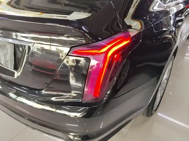 Cadillac CT5 — Фото автомобиля 7