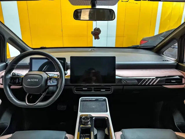 GAC Aion Y — Фото автомобиля 9