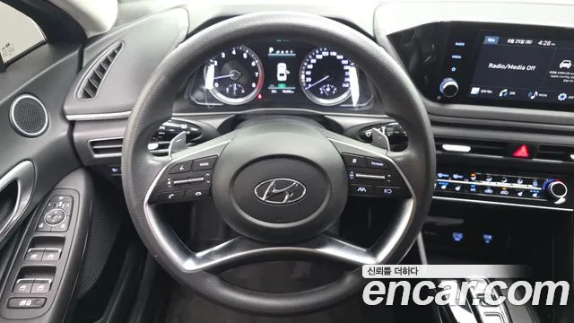 Hyundai Sonata Sonata (DN8) 2.0 LPG(Для проката) — Фото автомобиля 14