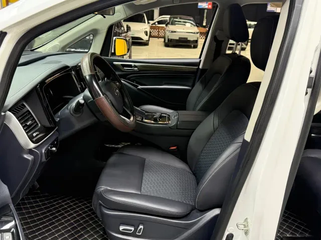 GAC Trumpchi M8 — Фото автомобиля 18