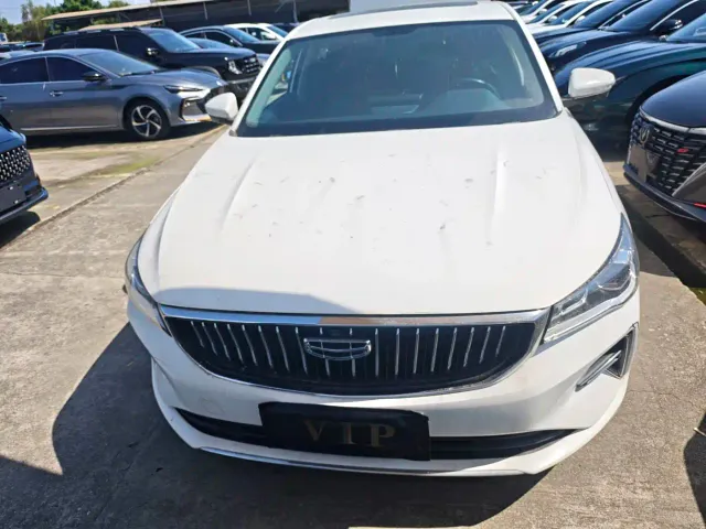 Geely Emgrand — Фото автомобиля 2