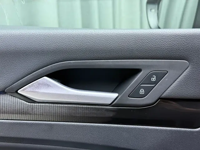 Volkswagen Golf — Фото автомобиля 13