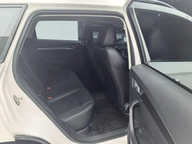 Skoda Karoq — Фото автомобиля 10
