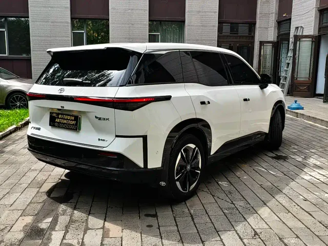 Toyota BoZhi 3X — Фото автомобиля 5