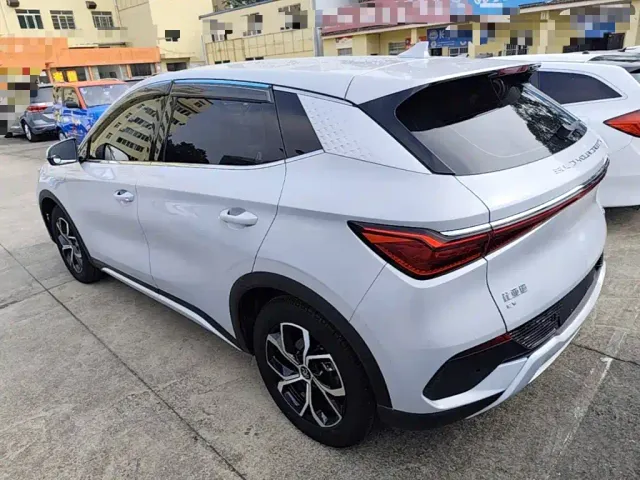 BYD Yuan PLUS — Фото автомобиля 4