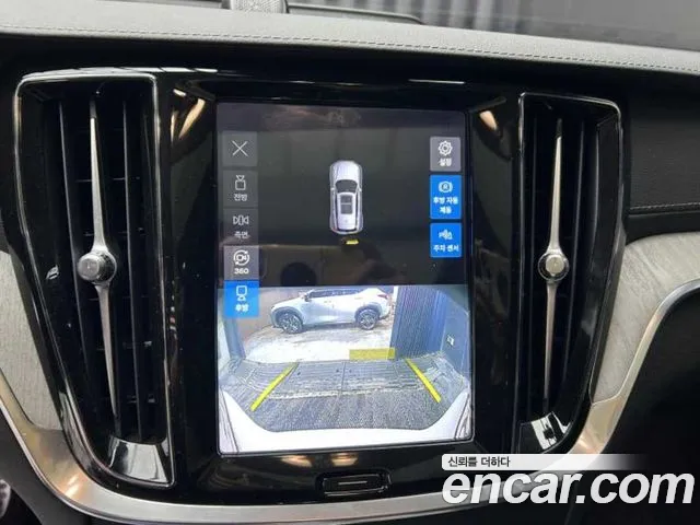 Вольво V60 V60 Cross Country 2 поколение B5 Ultimate AWD — Фото автомобиля 11