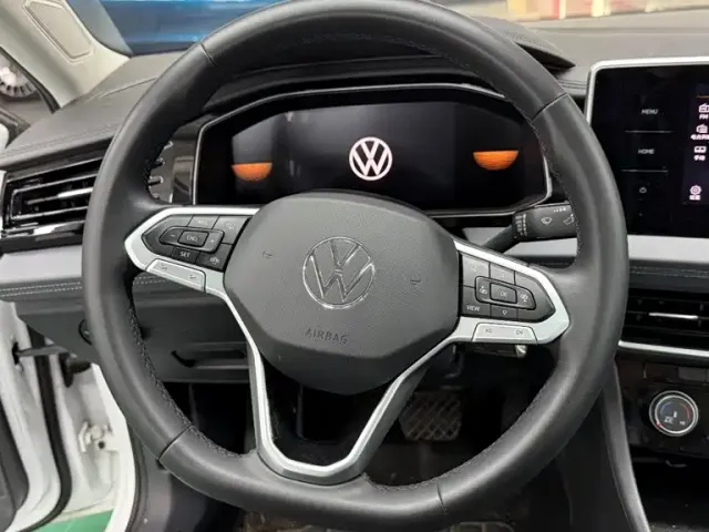 Volkswagen Sagitar — Фото автомобиля 10