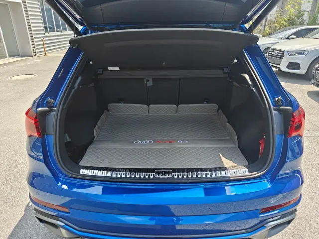 Audi Q3 — Фото автомобиля 14