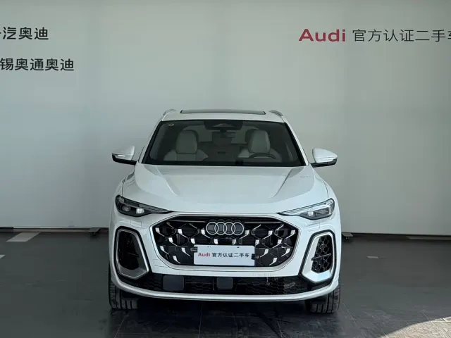 Audi Q5L — Фото автомобиля 2