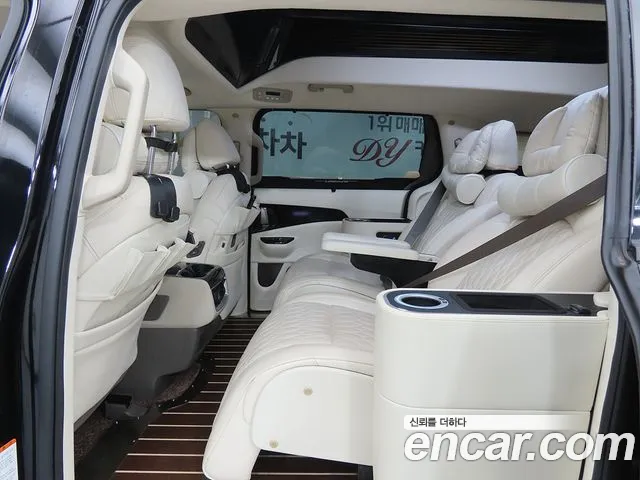 Kia Canival Carnival 4 поколение Бензин 9 мест Hi-Limousine(Спецкузов) — Фото автомобиля 10