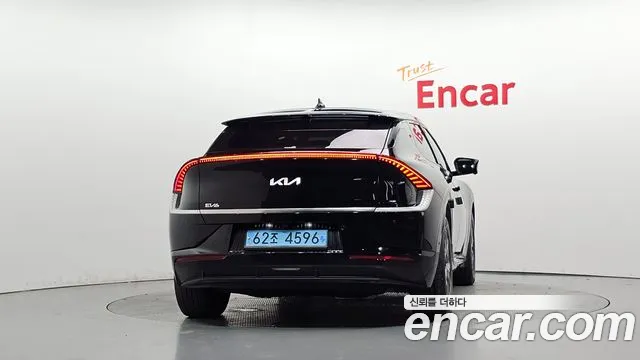Kia EV6 — Фото автомобиля 4